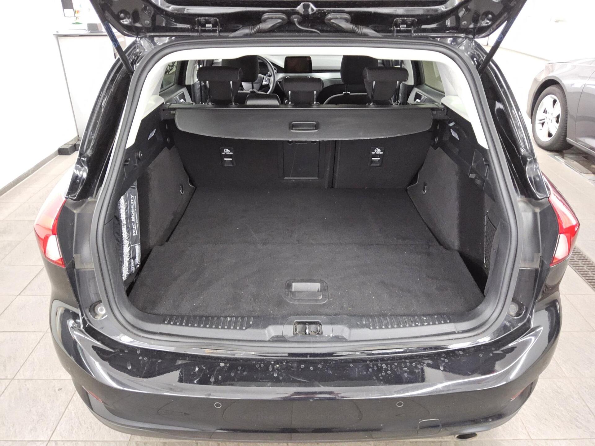 Ford Focus Turnier 1.5 EB Cool&Connect Navi LED RFK 11