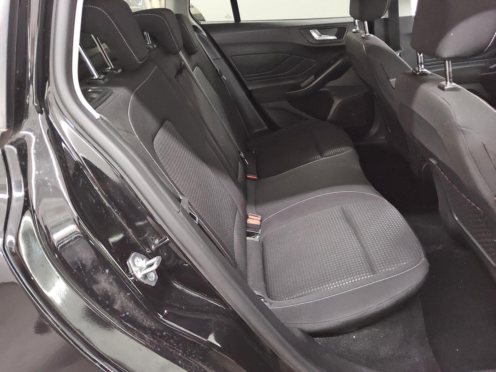 Ford Focus Turnier 1.5 EB Cool&Connect Navi LED RFK 13