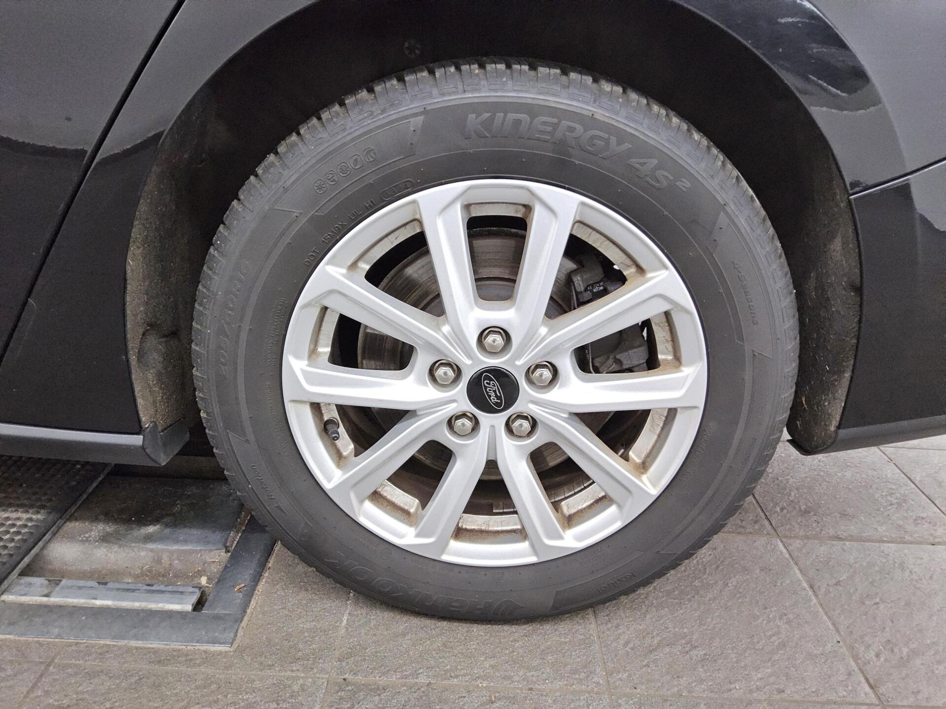 Ford Focus Turnier 1.5 EB Cool&Connect Navi LED RFK 10