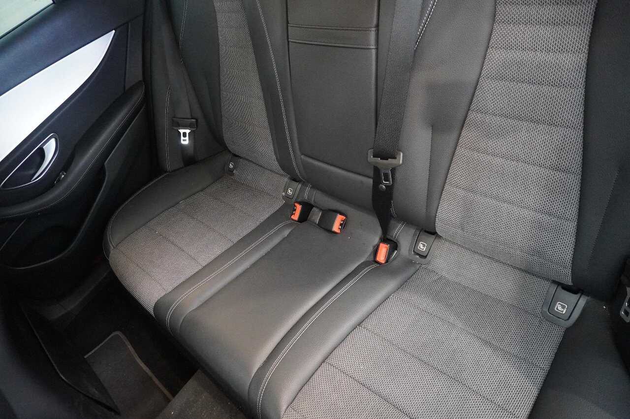 Mercedes-Benz E 220 T 4M Avantgarde Navi LED Widescrn AHK RFK 11