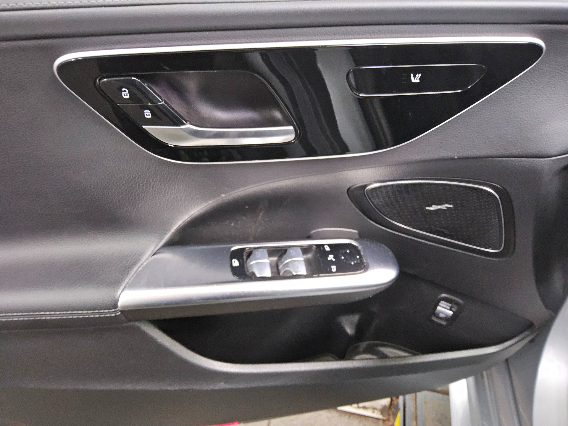 Mercedes-Benz C 220 T d AMG-Line Navi LED Sound Pano HuD MBUX 10