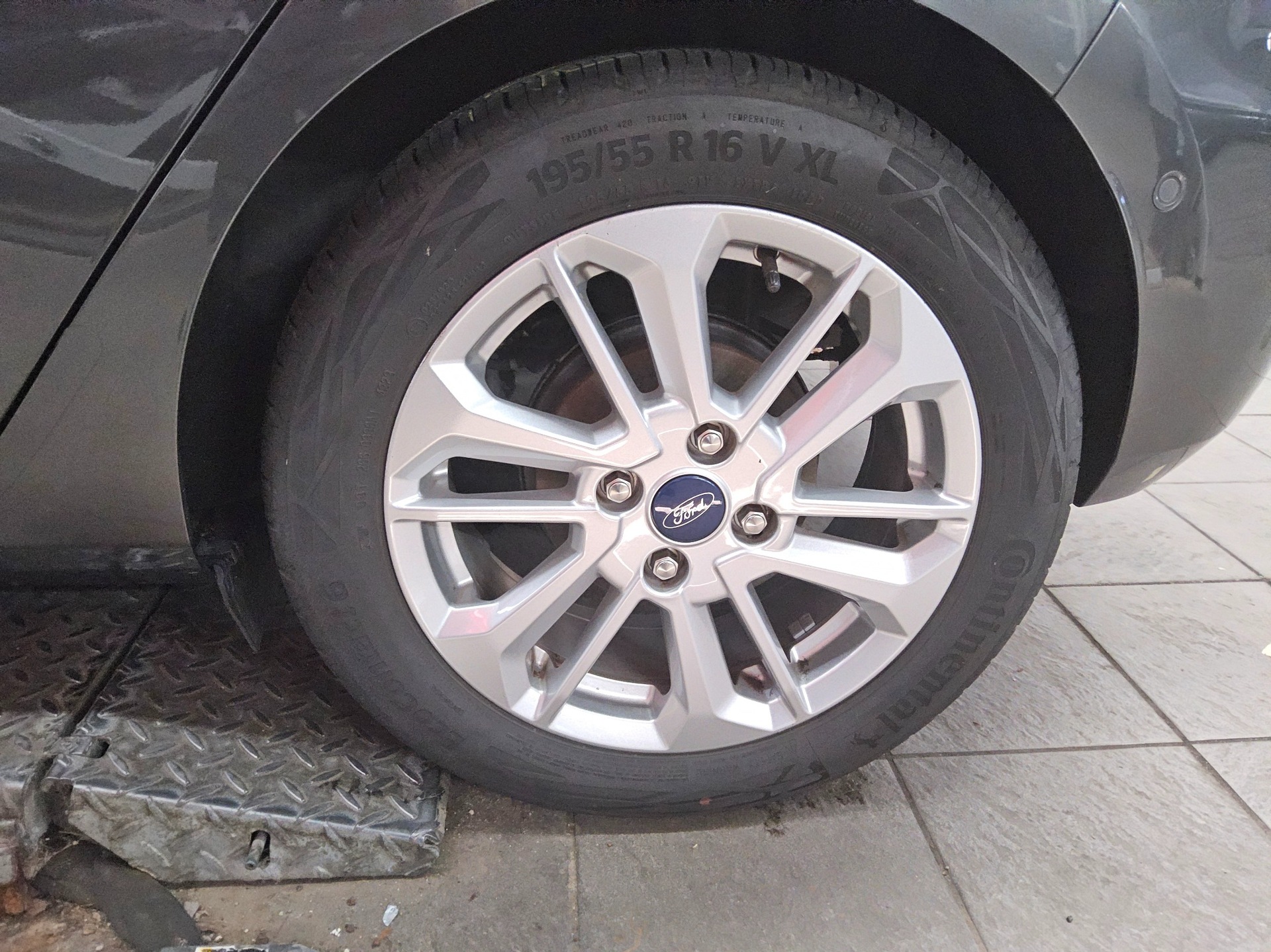 Ford Fiesta 1.0 EB Titanium Navi LED RFK SHZ PDC 10