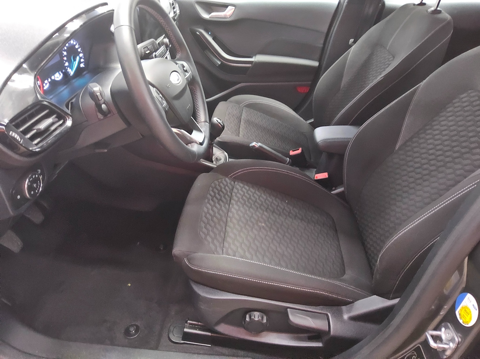 Ford Fiesta 1.0 EB Titanium Navi LED RFK SHZ PDC 8