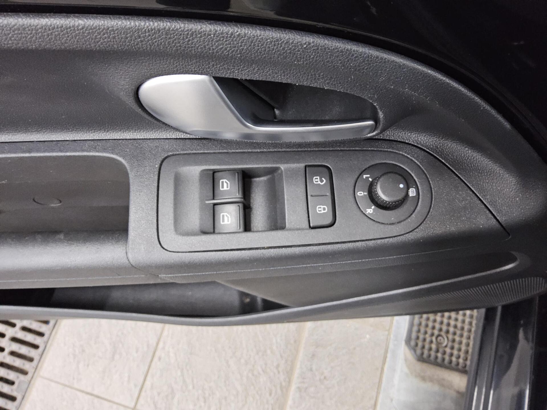 Seat Mii electric Edition Power PDC Shz DAB+ Tempomat 9