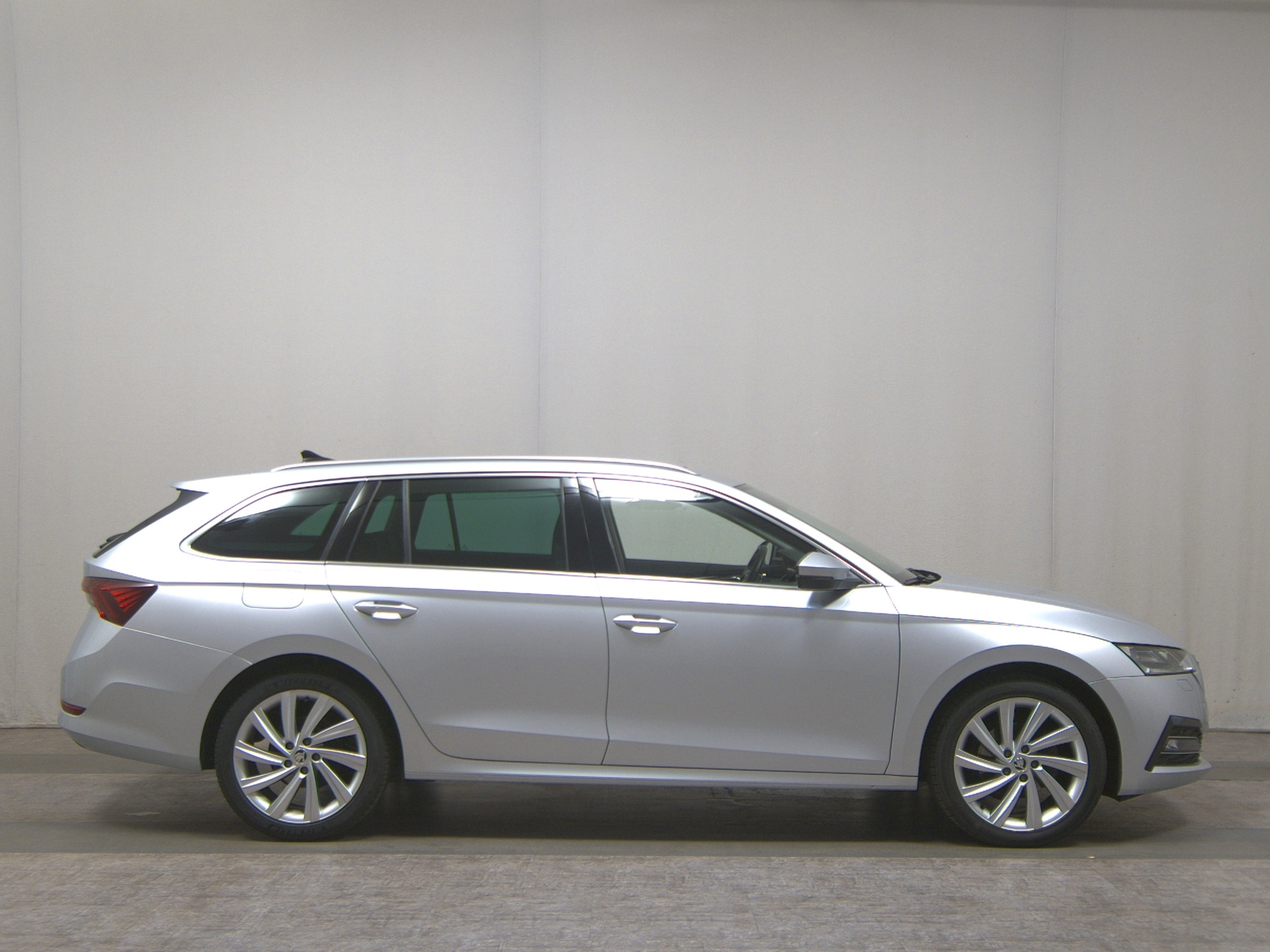 Skoda 2.0 TDI 2.0 TDI Style Nav LED T-Leder Pano