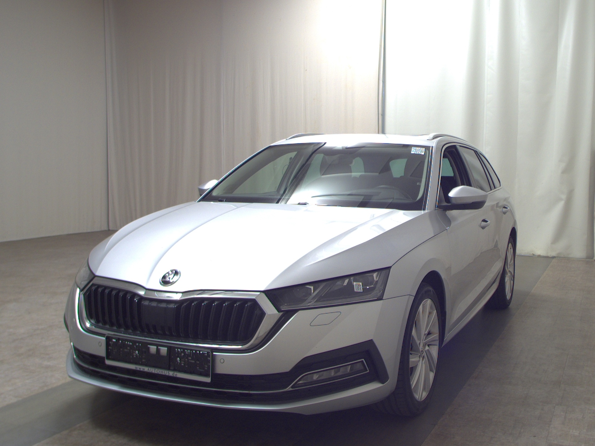 Skoda 2.0 TDI 2.0 TDI Style Nav LED T-Leder Pano 2