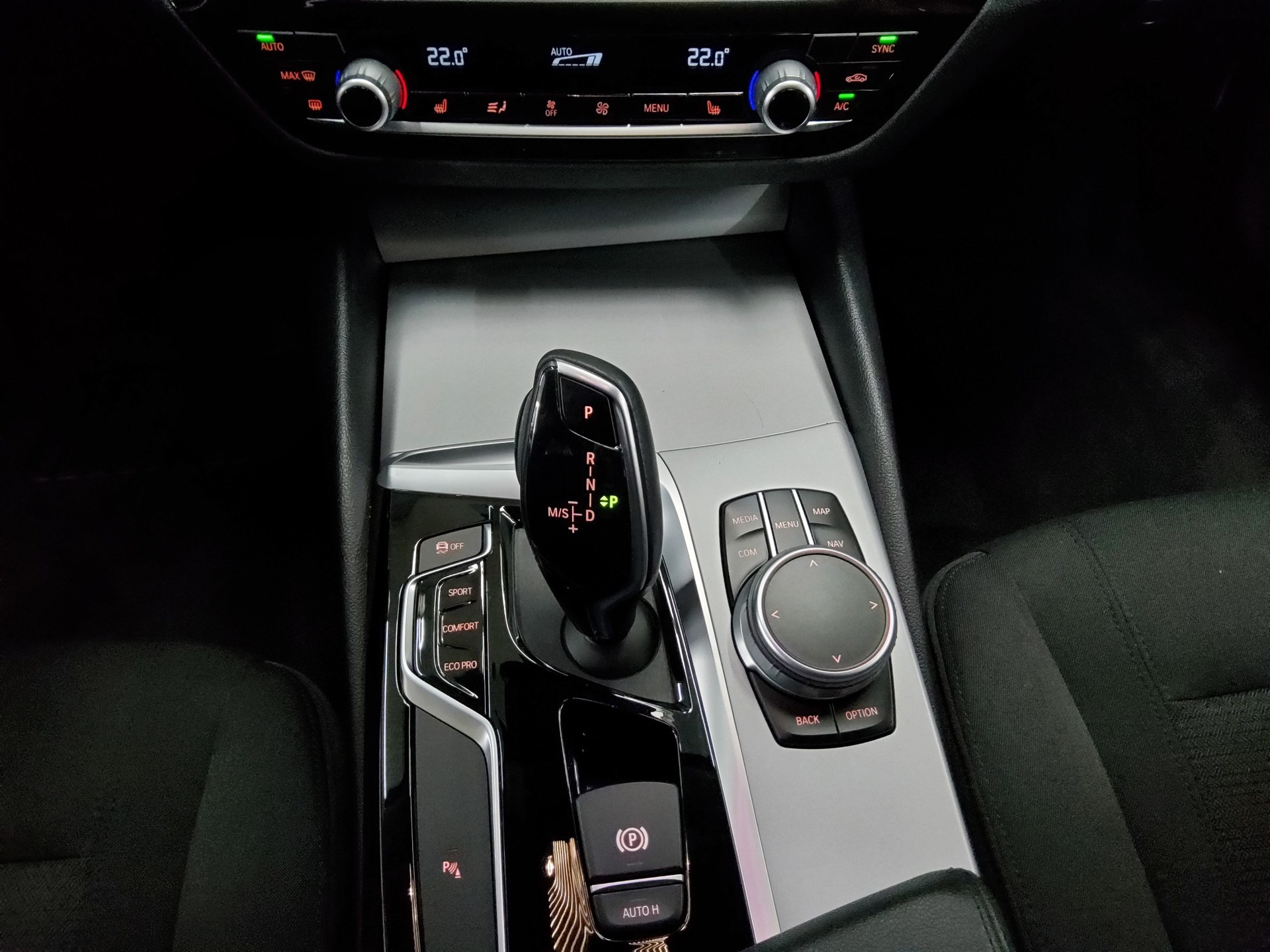 BMW 530dA Navi LED LC prof. 6