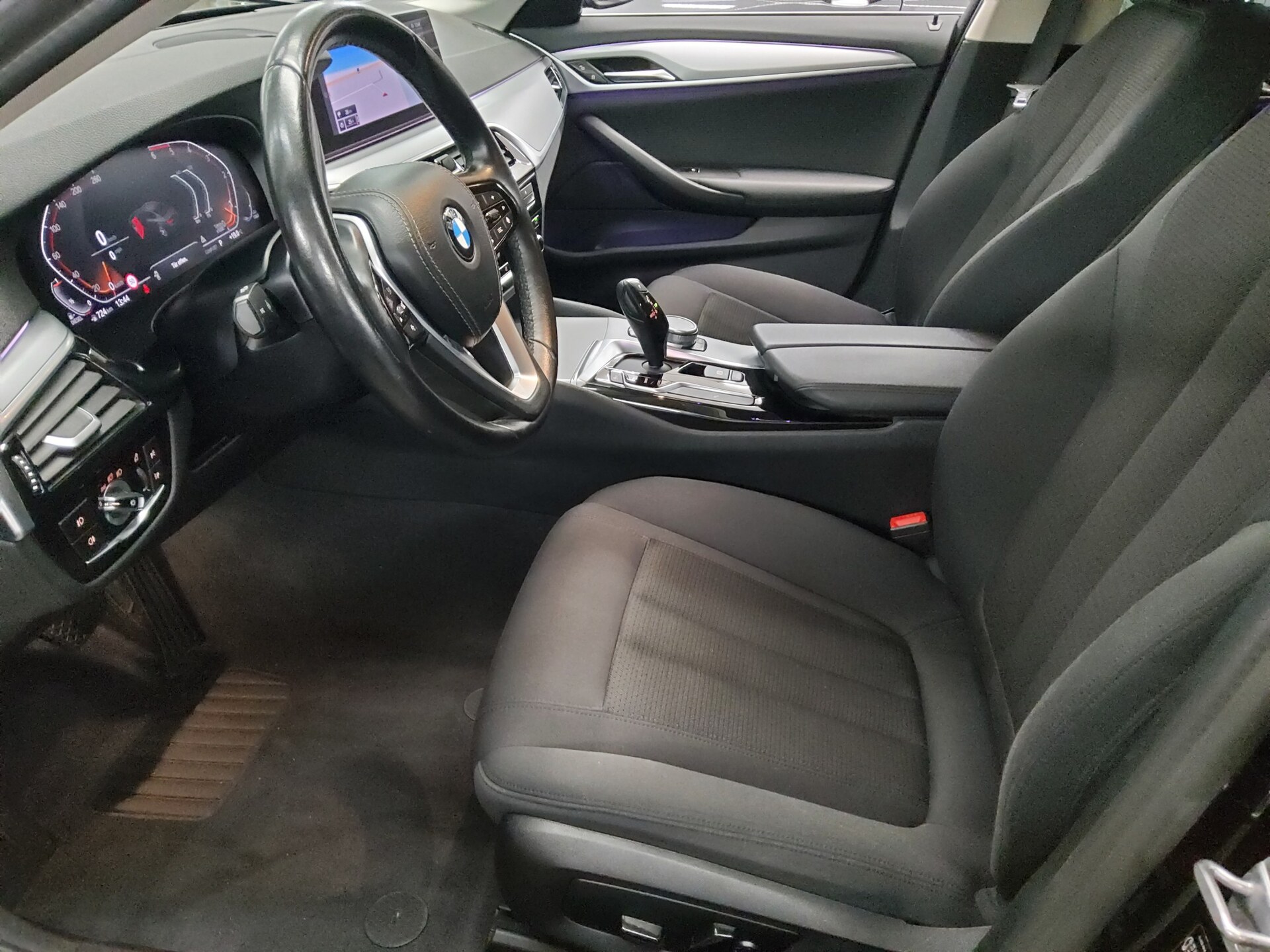 BMW 530dA Navi LED LC prof. 9