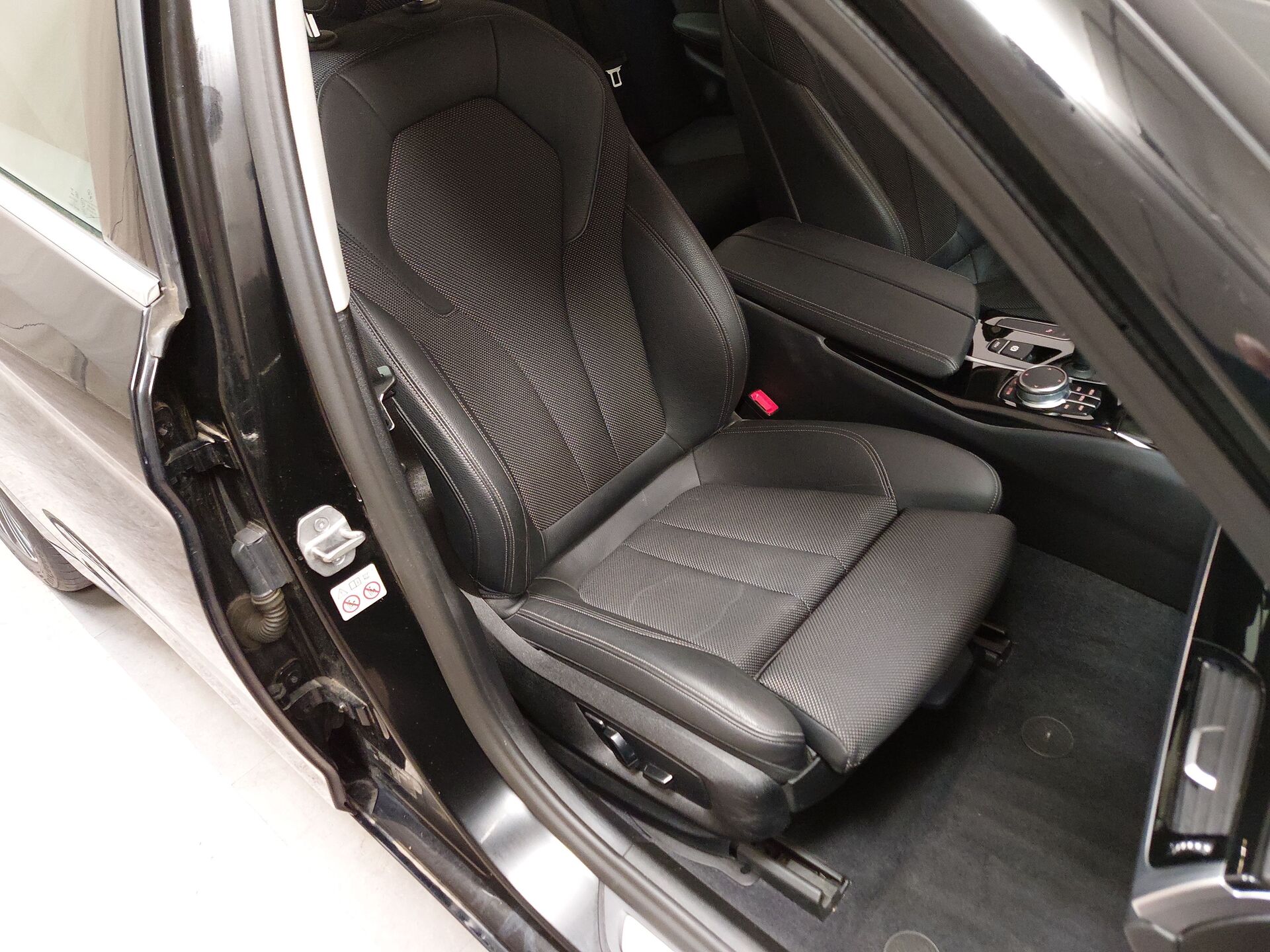 BMW 530 Sport-Line T-Leder Navi LC Pro LED 15