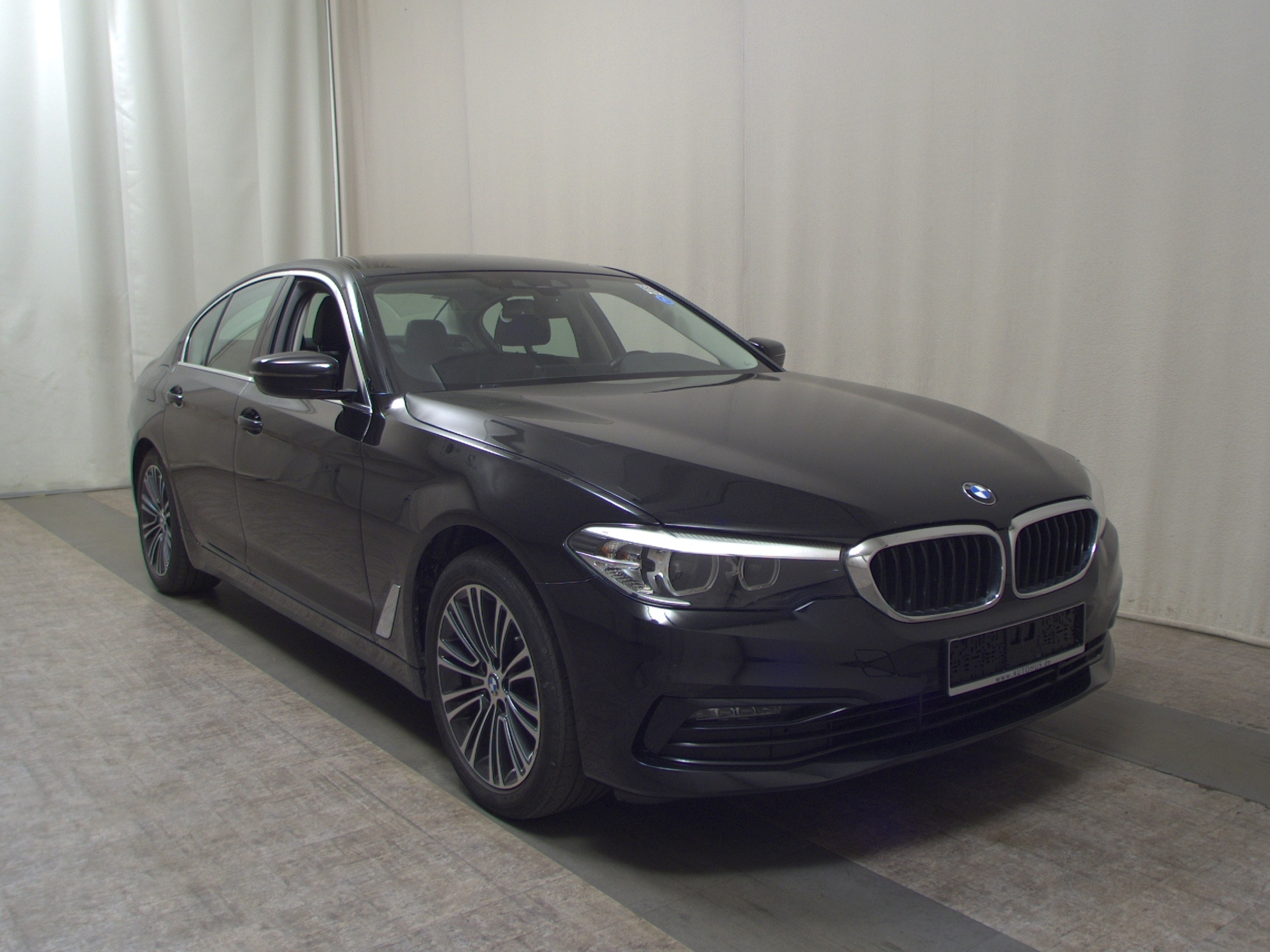 BMW 530 Sport-Line T-Leder Navi LC Pro LED 3