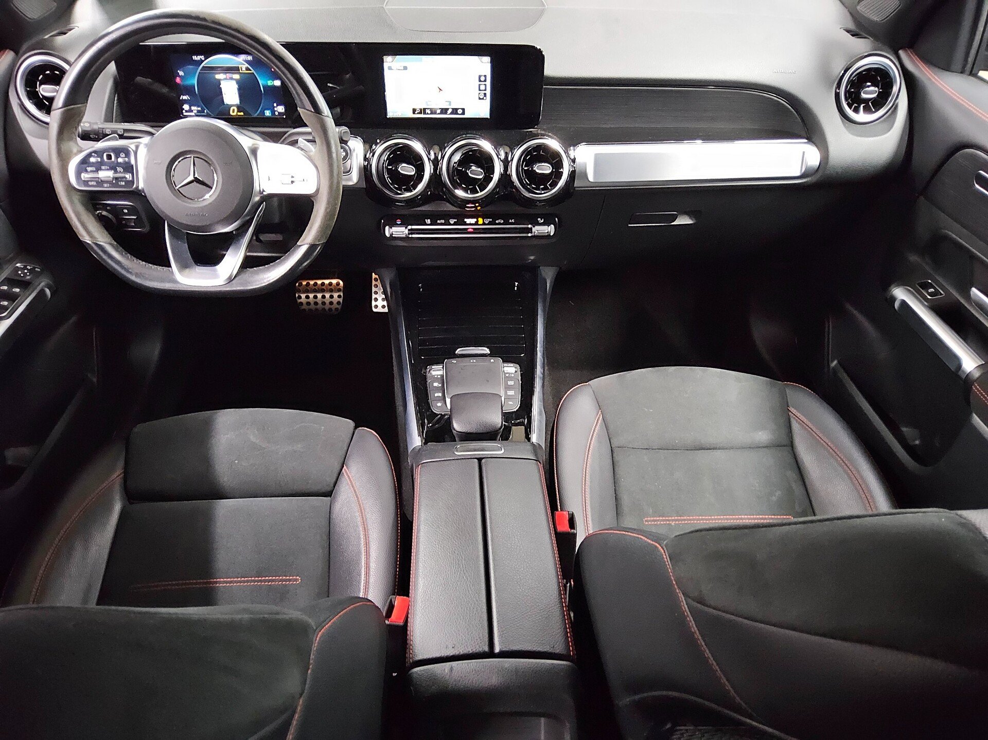 Mercedes-Benz GLB 200 d AMG-Line Night Navi Multibeam AHK RFK 5