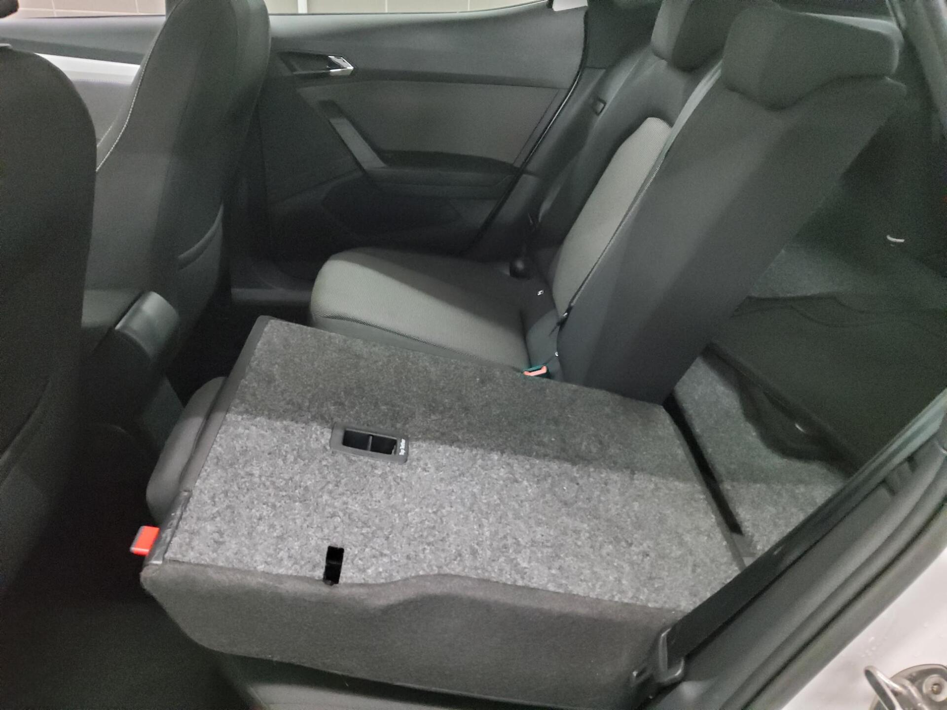 Seat Arona 1.0 TSI Xcellence Navi AHK PDC Tempomat 12
