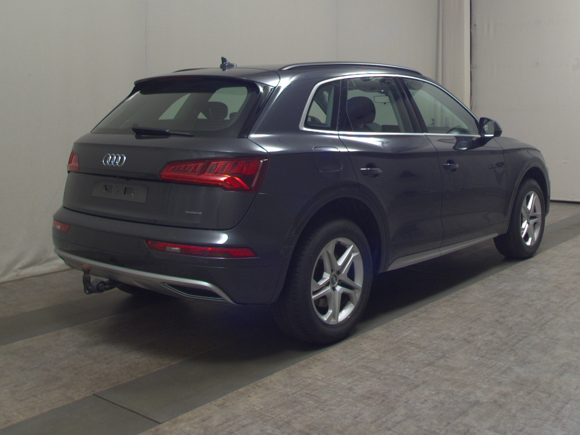 Audi Q5 40 TDI Qu. design Navi Xenon+ vc AHK Kamera 4