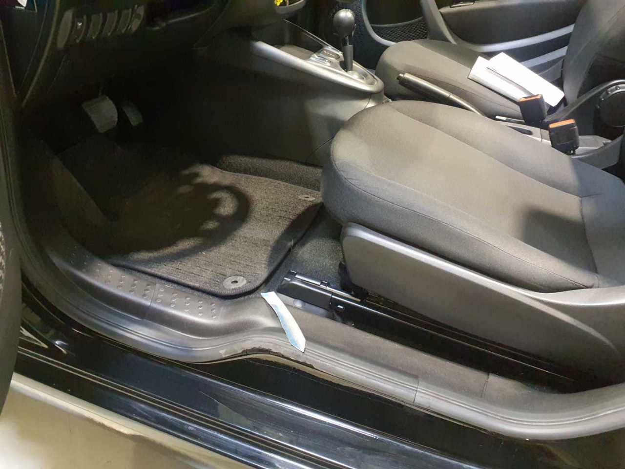 Smart ForTwo EQ Pure Cool & Audio 9