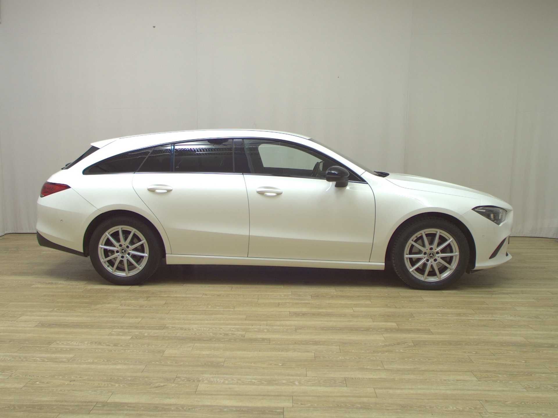 Mercedes-Benz 200 d 4M Progressive Navi MB-LED RFK