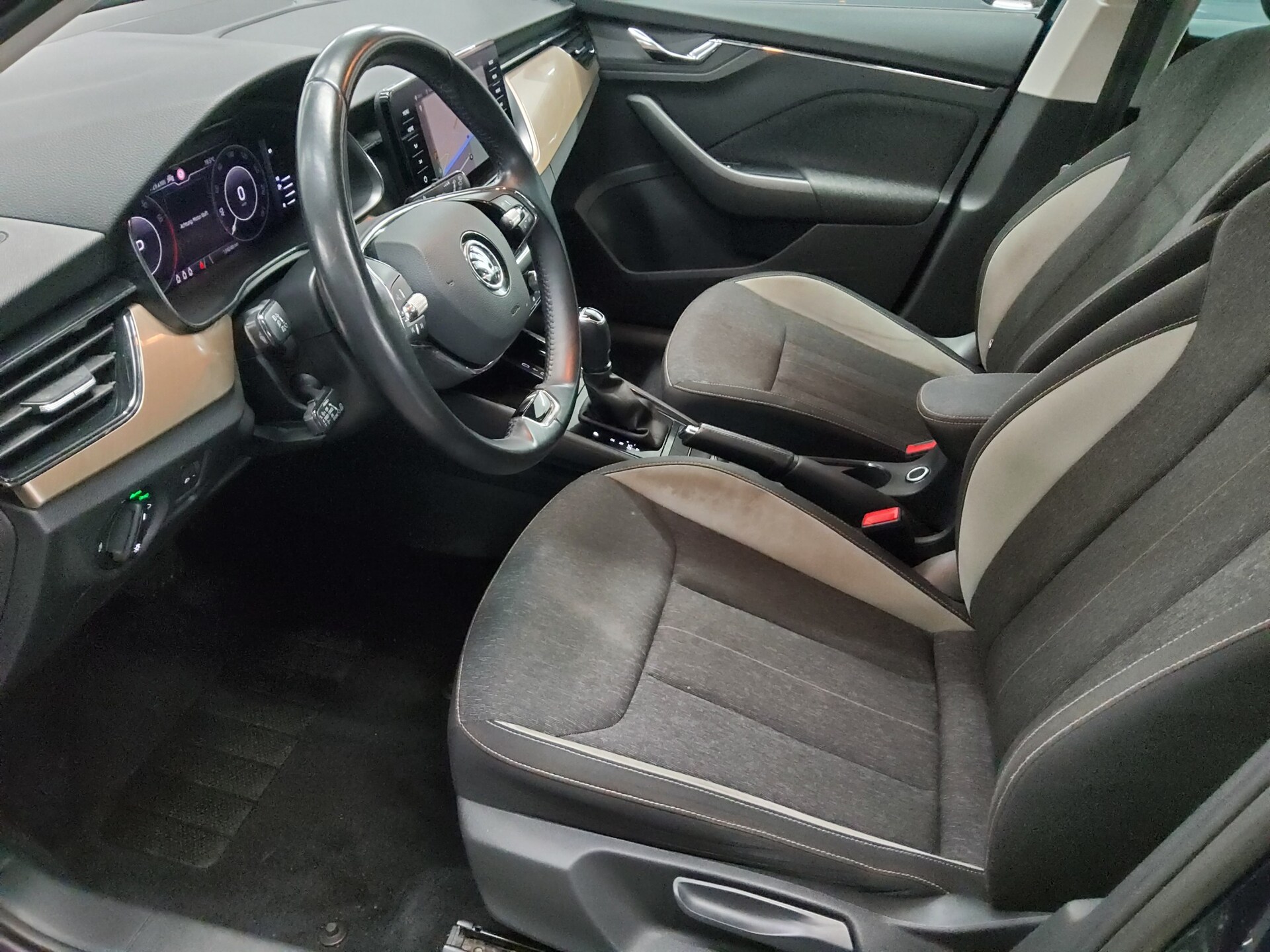 Skoda Kamiq 1.0 TSI Navi LED vc 9
