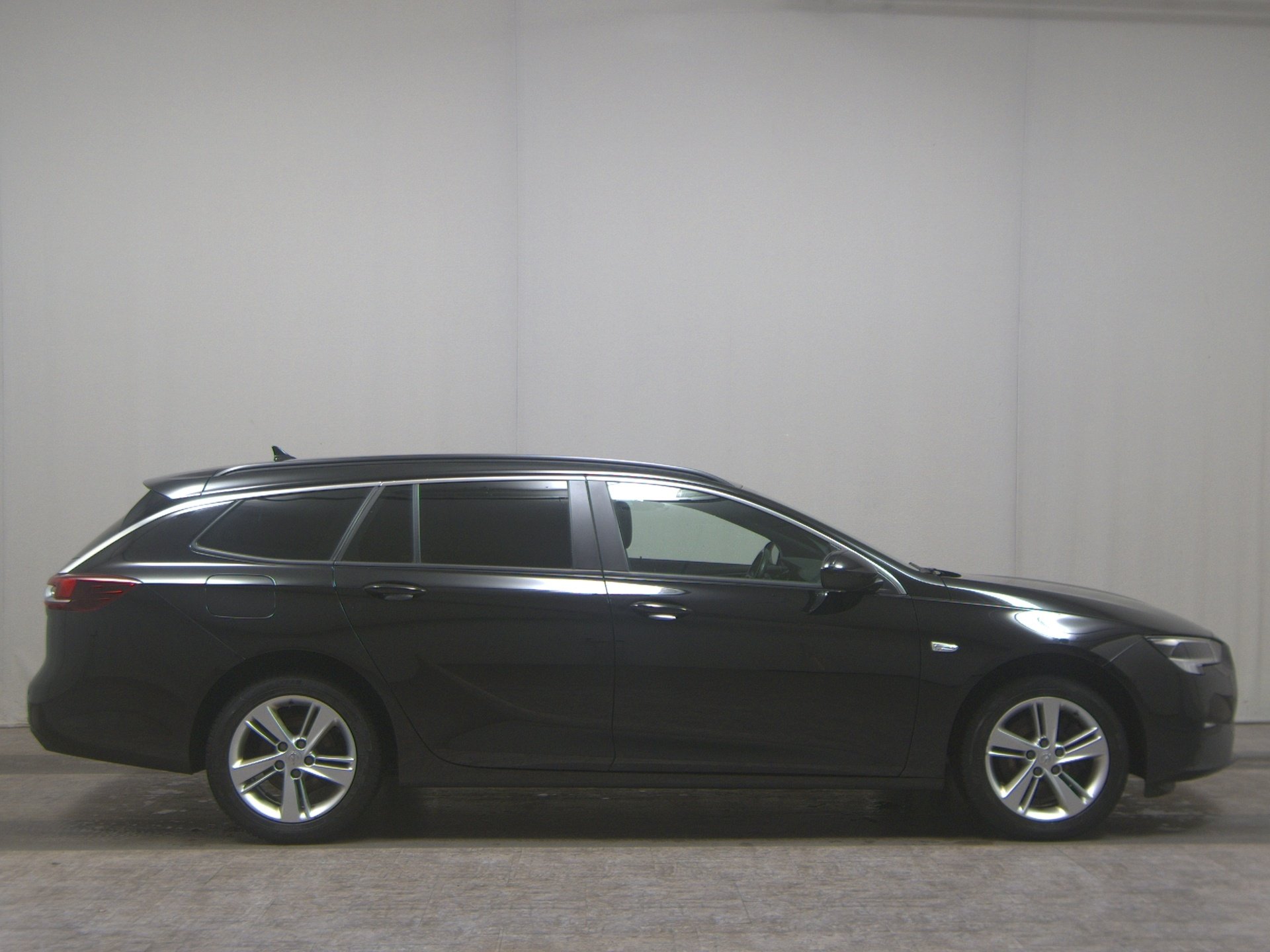 Opel Insignia ST 1.5 D Business Ed. Navi LED AHK Shz