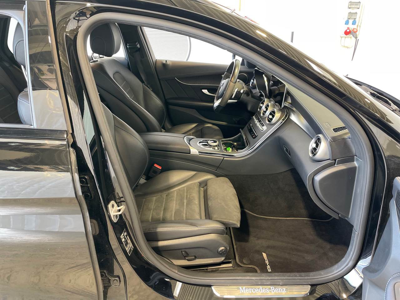 Mercedes-Benz C 300 T de NAVI LED Alcantara SHZ 360° 10