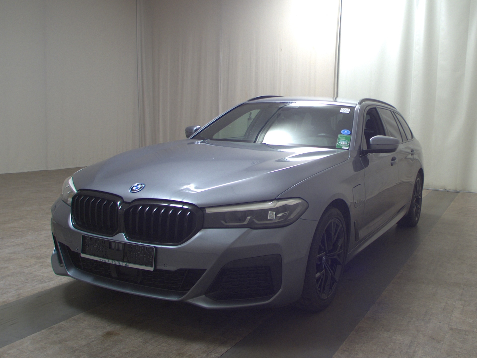 BMW 530e Touring M-Sport 2