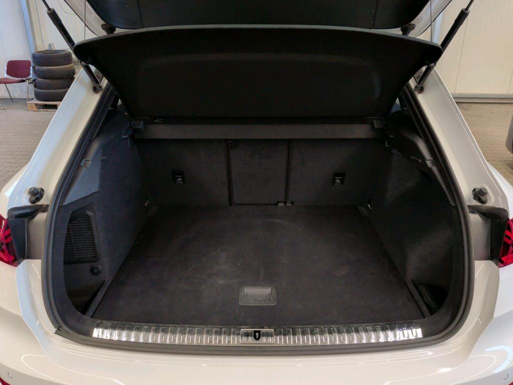 Audi Q3 45 TFSI S-Line T-LEDER NAVI KLIMAAUT LED SPORTSITZE 10