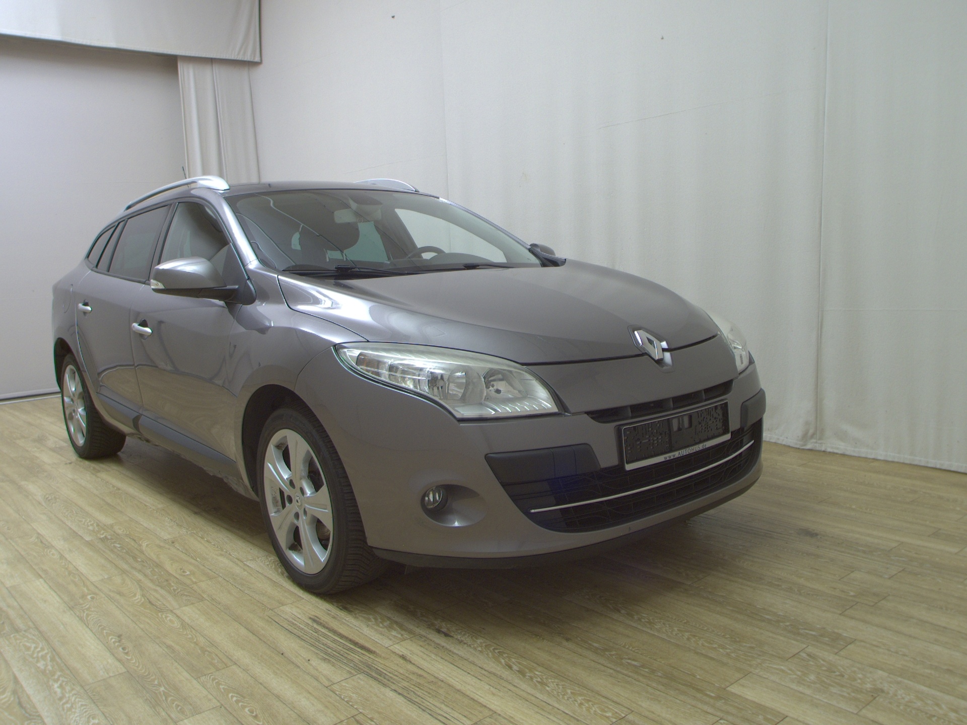 Renault Megane Grandtour 1.2 Navi Tempomat HU 03/27 3
