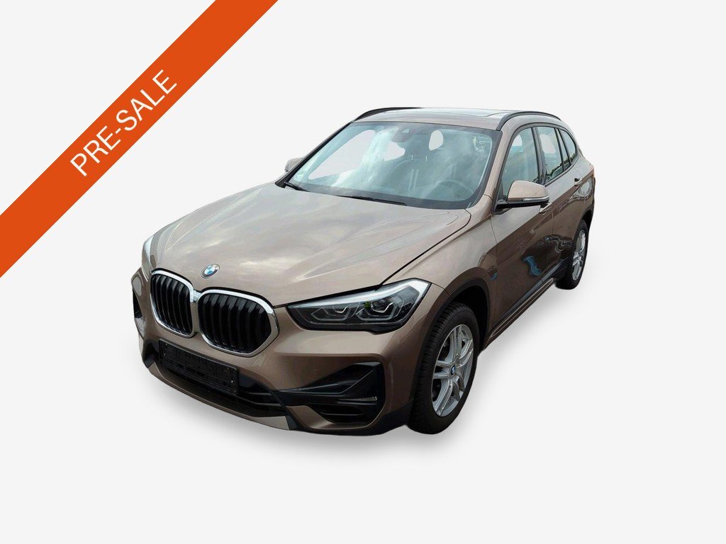 BMW X1 sDrive20i Sport-Line LED SHZ PDC LENKRADHZG PANO