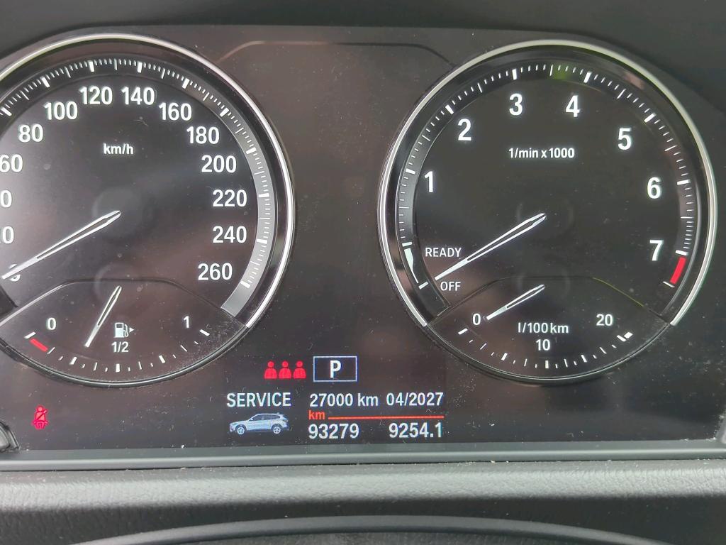 BMW X1 sDrive20i Sport-Line LED SHZ PDC LENKRADHZG PANO 10