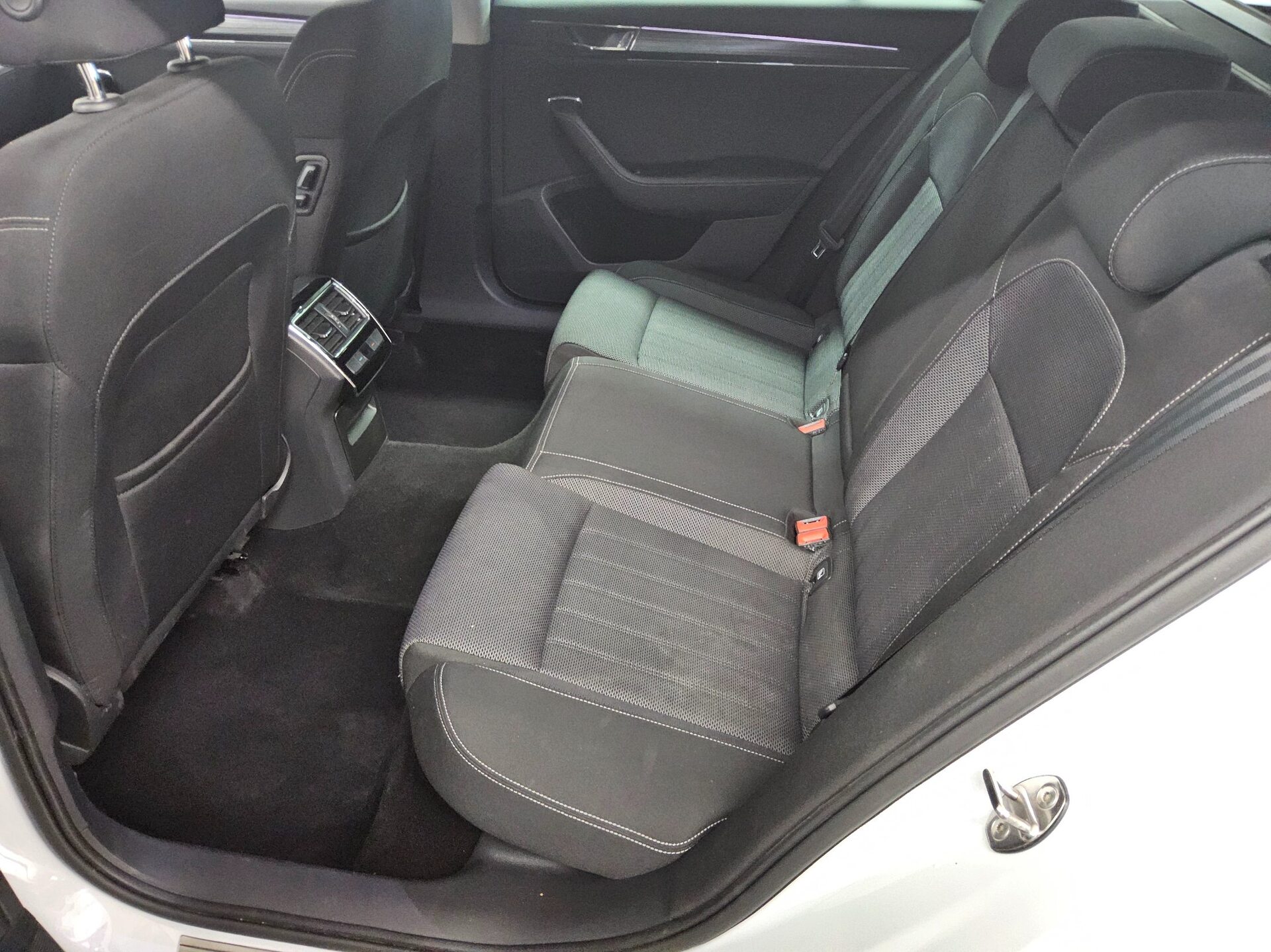 Skoda Superb 1.4 TSI 13