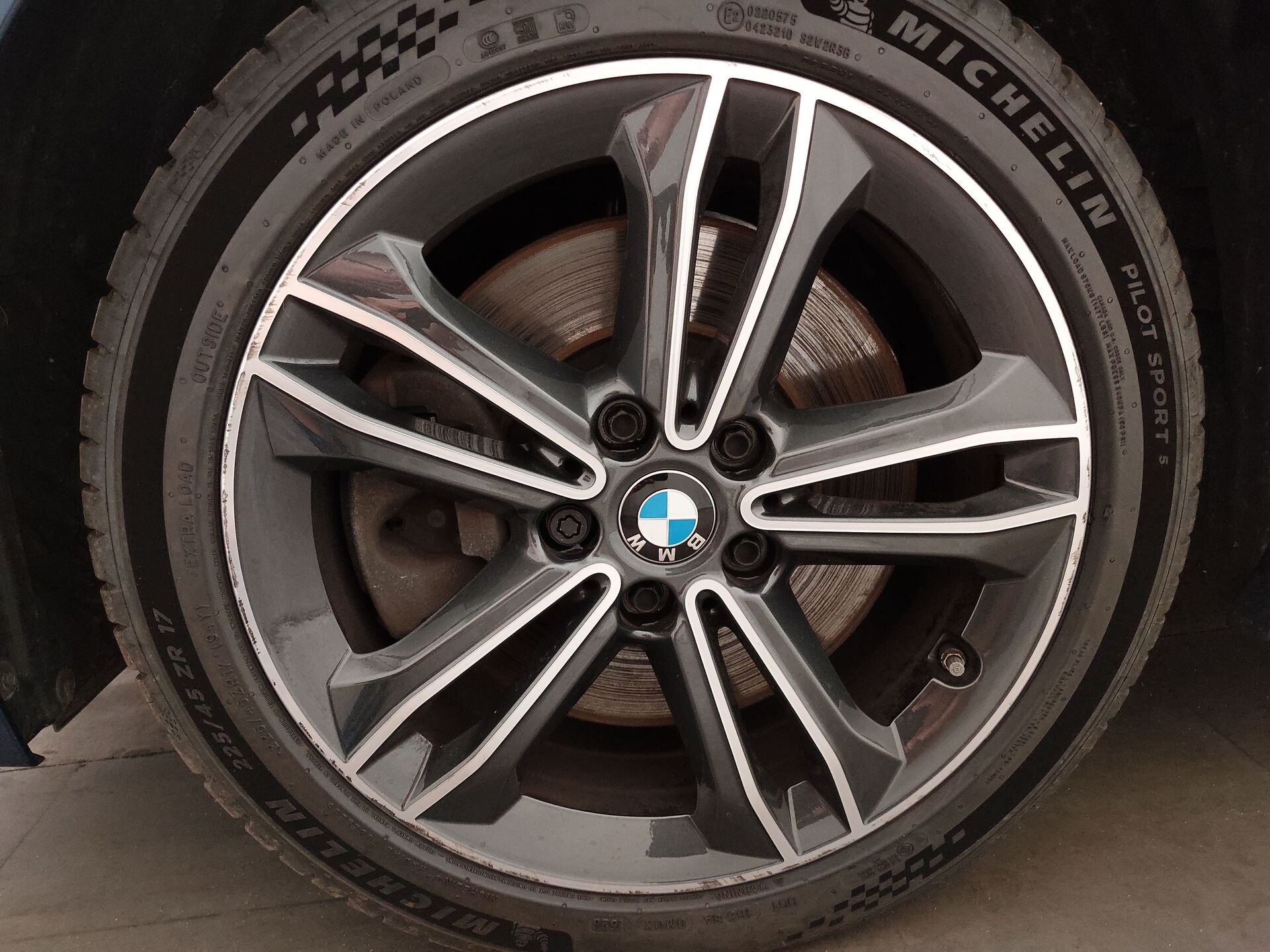 BMW 120d xDr Sport-Line Navi LC Pro LED HiFi 8