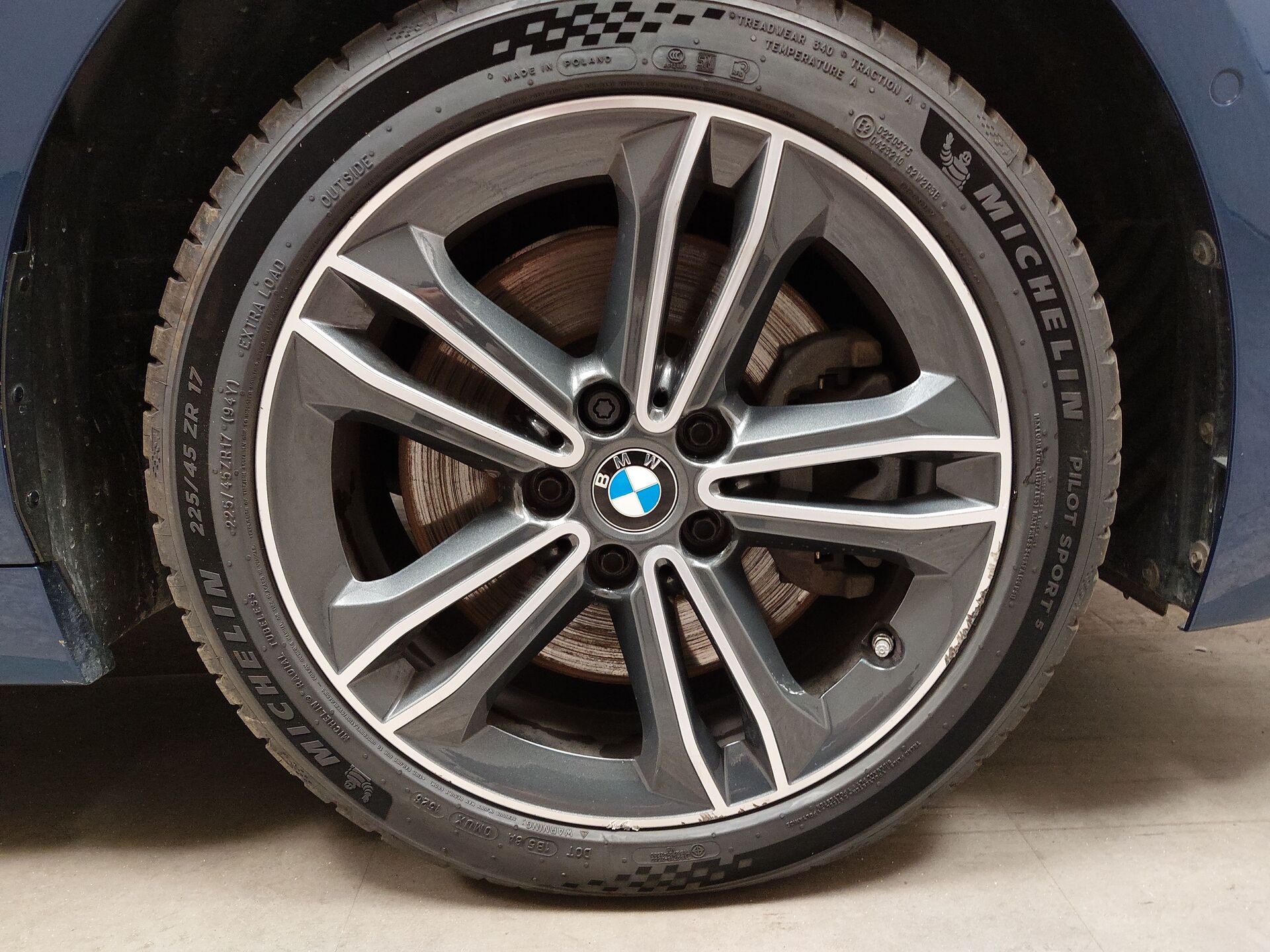BMW 120d xDr Sport-Line Navi LC Pro LED HiFi 9