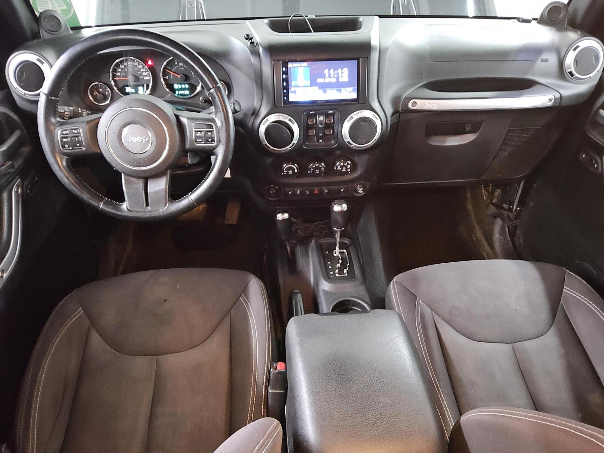 Jeep Wrangler 2.8 CRD Sound LED AHK RfK PDC Tempomat 5