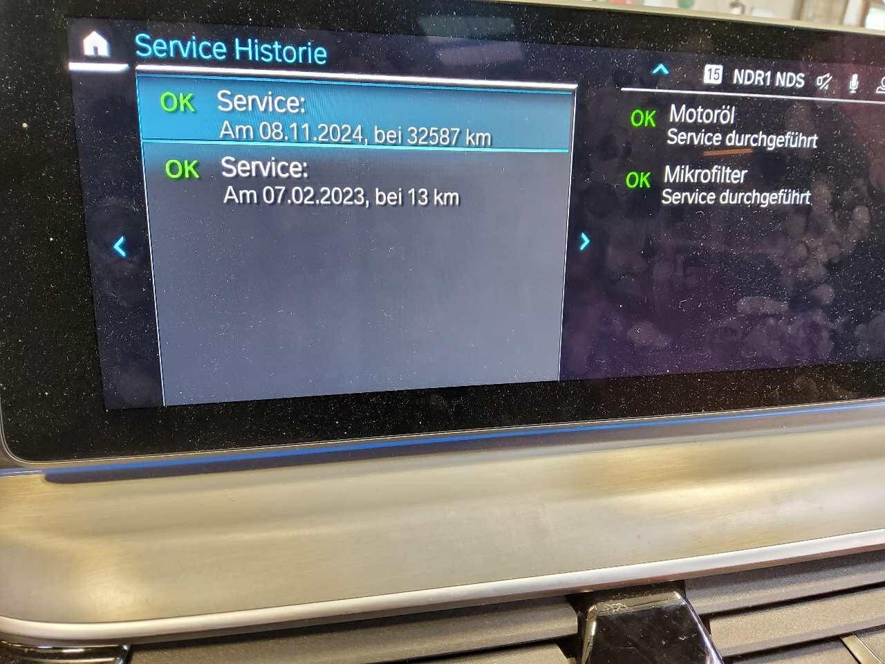 BMW 530e Luxury-Line NAVI LASER LEDER SHZ PANO 6