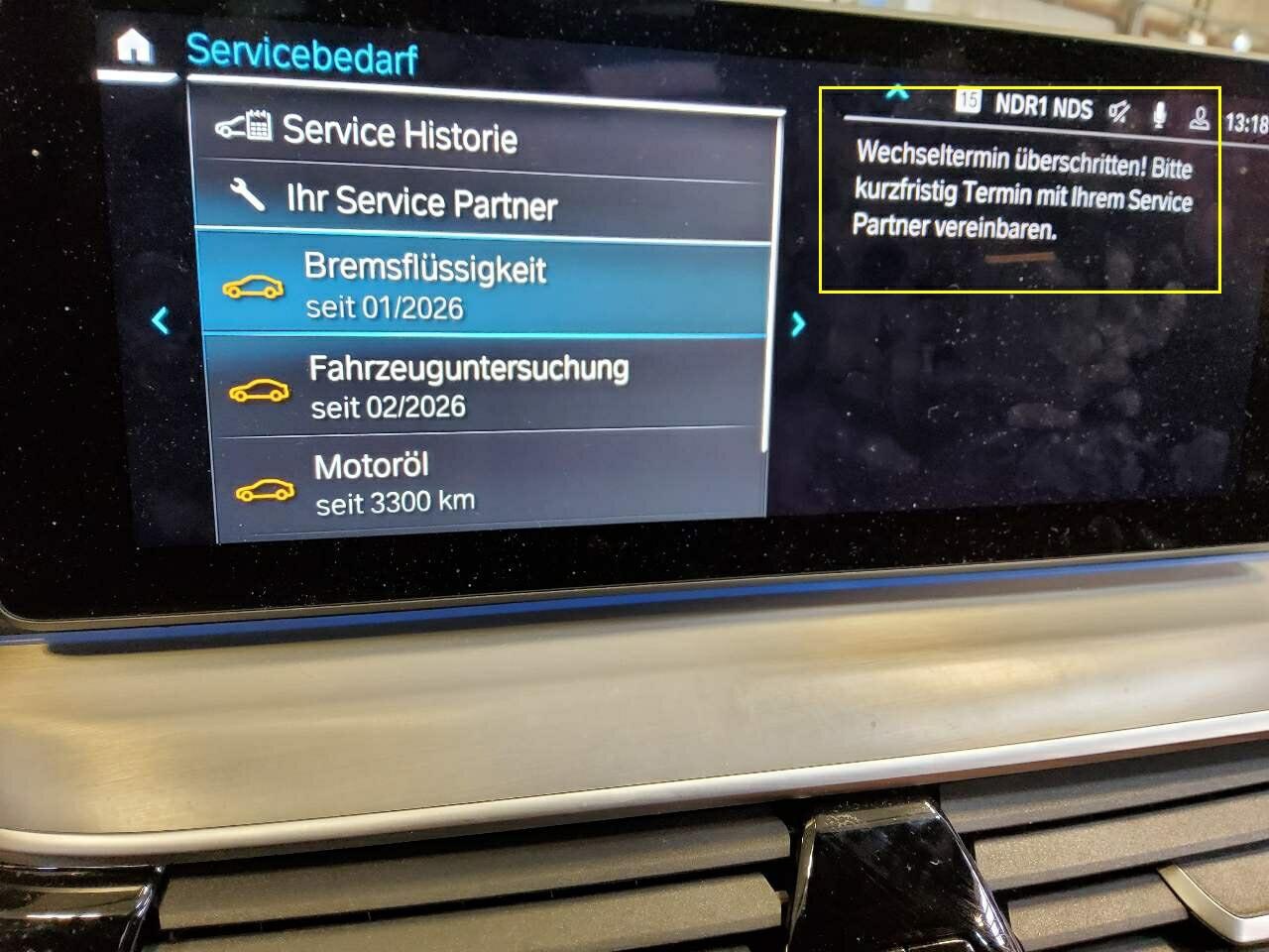 BMW 530e Luxury-Line NAVI LASER LEDER SHZ PANO 7