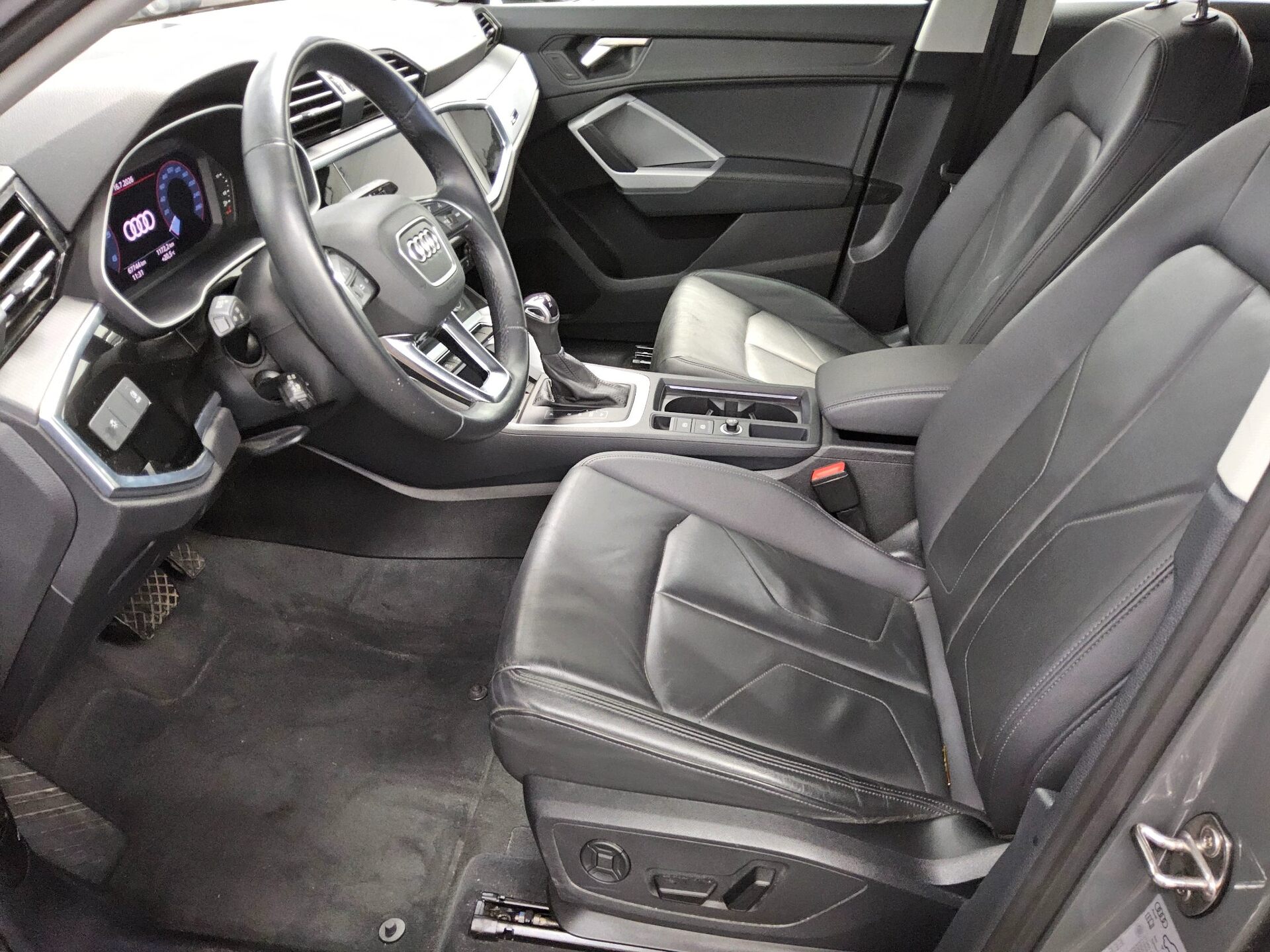 Audi Q3 Sportback 35 TDI S-Line Leder Navi LED Virtual Sound 9