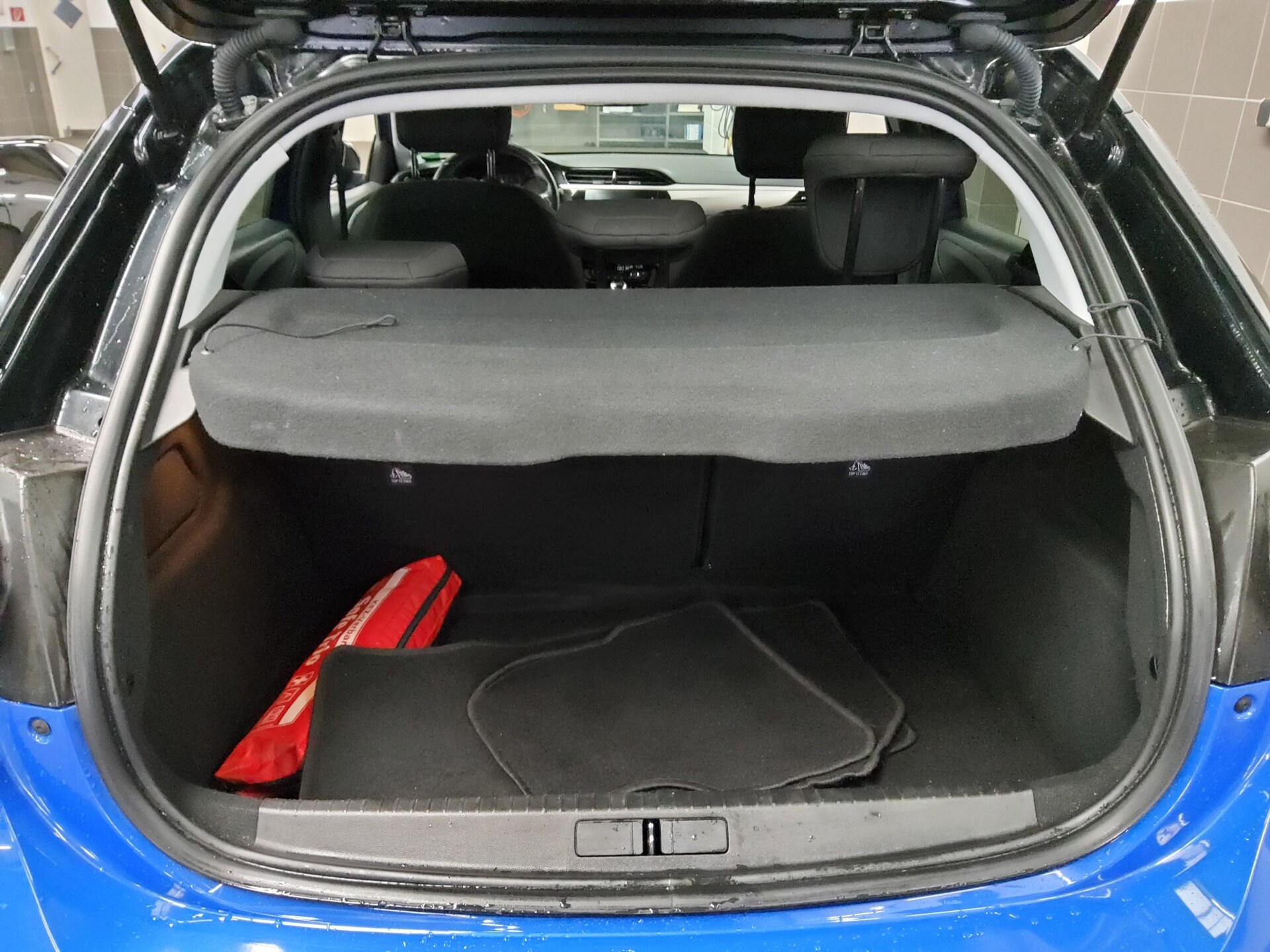 Opel Corsa 1.2 Turbo Edition Navi LED Kamera Shz 11