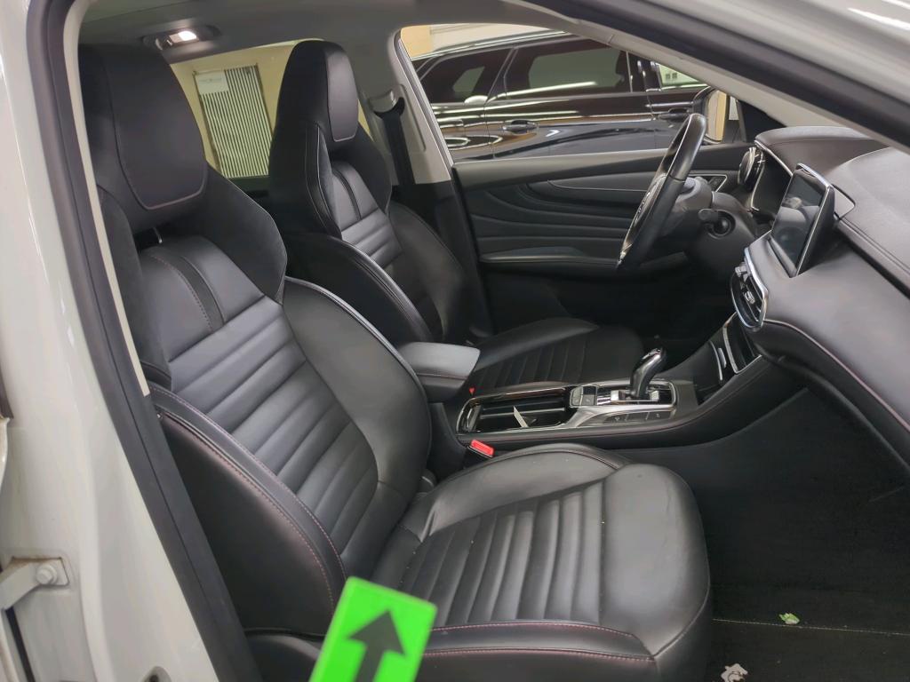 MG EHS Luxury LEDER NAVI KLIMAAUT LED PANO 8