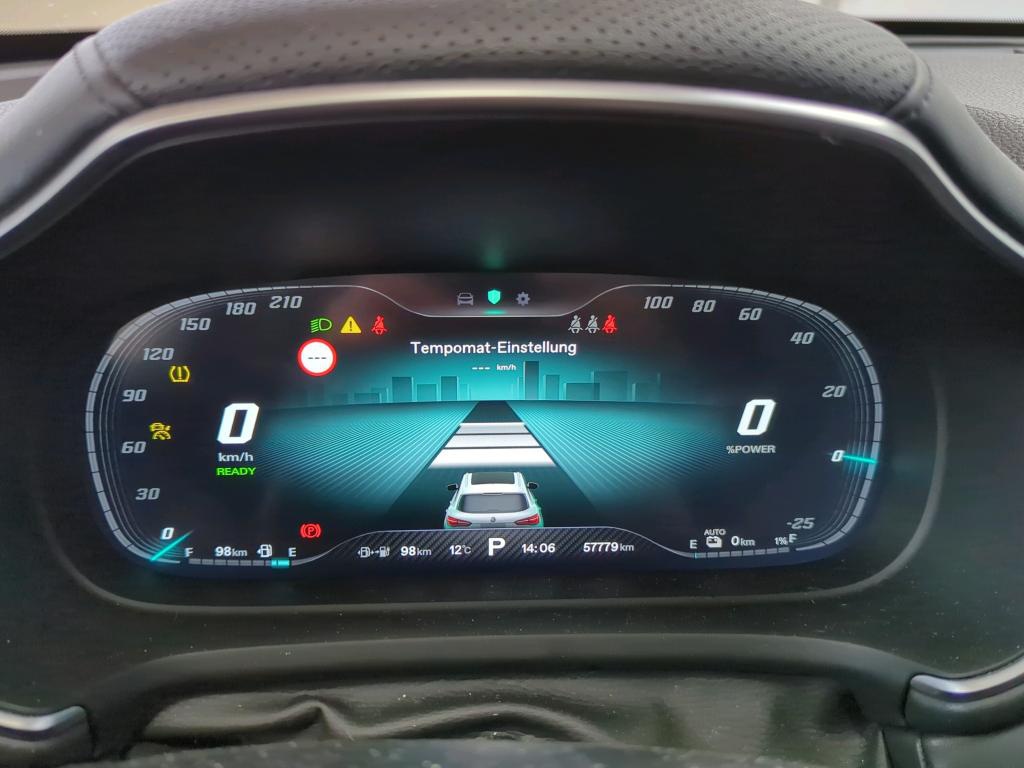MG EHS Luxury LEDER NAVI KLIMAAUT LED PANO 11