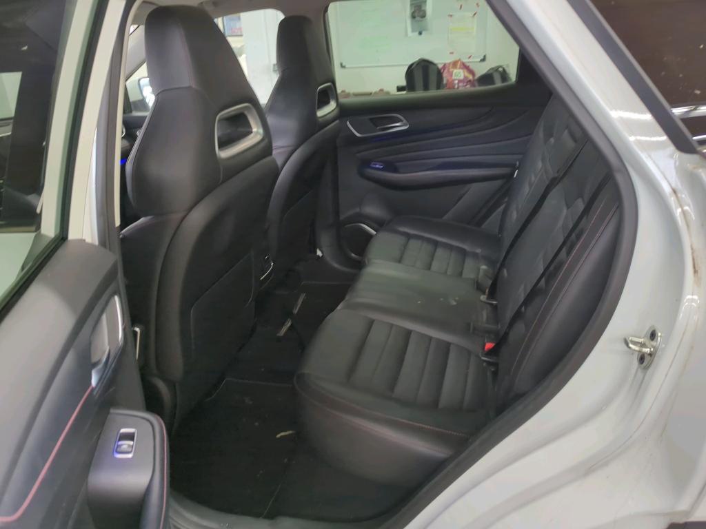 MG EHS Luxury LEDER NAVI KLIMAAUT LED PANO 10