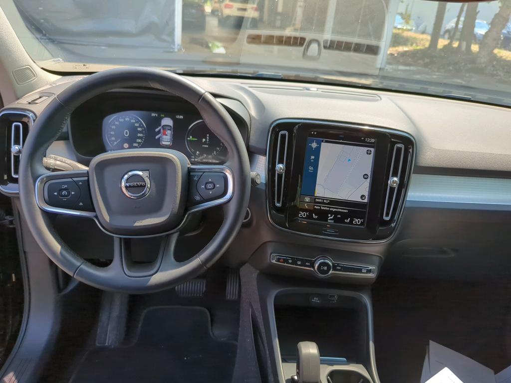 Volvo XC40 T4 Inscription NAVI KLIMAAUT LED SHZ PDC 5
