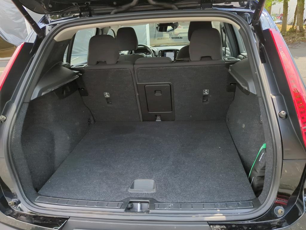 Volvo XC40 T4 Inscription NAVI KLIMAAUT LED SHZ PDC 10