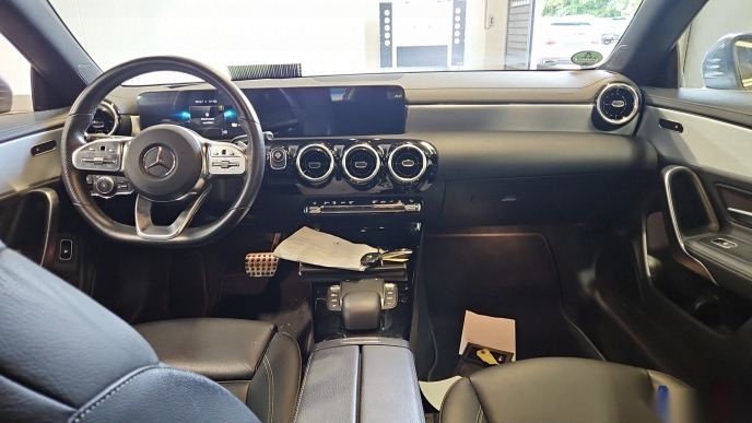 Mercedes-Benz CLA 250 Shooting Brake e AMG-Line Navi LED Shz Leder 5
