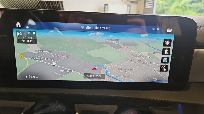 Mercedes-Benz CLA 250 Shooting Brake e AMG-Line Navi LED Shz Leder 9