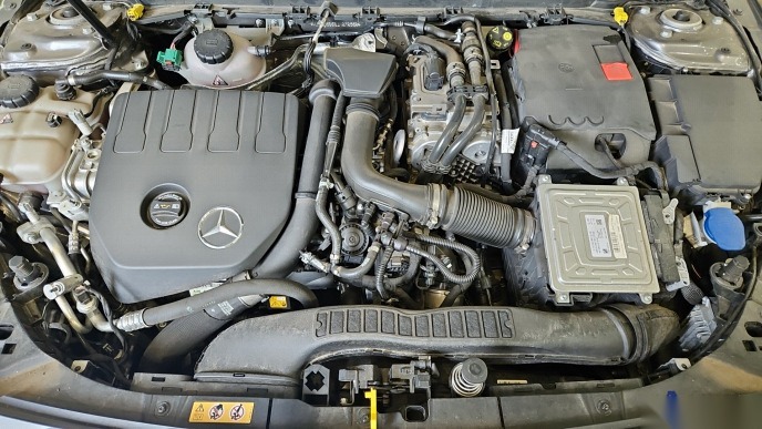 Mercedes-Benz CLA 250 Shooting Brake e AMG-Line Navi LED Shz Leder 11