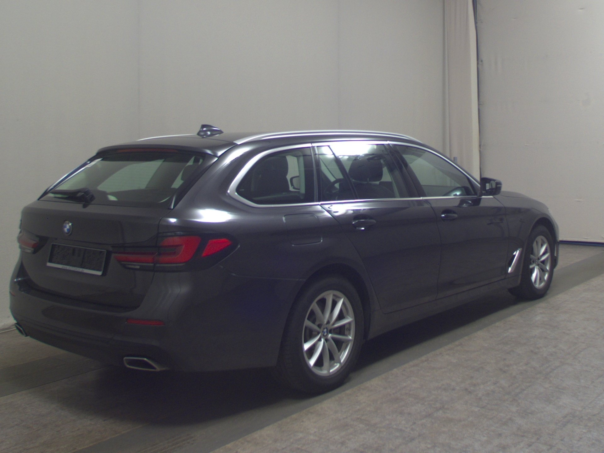 BMW 520dA Touring xDr Leder Navi LED+ LC prof HiFi 4