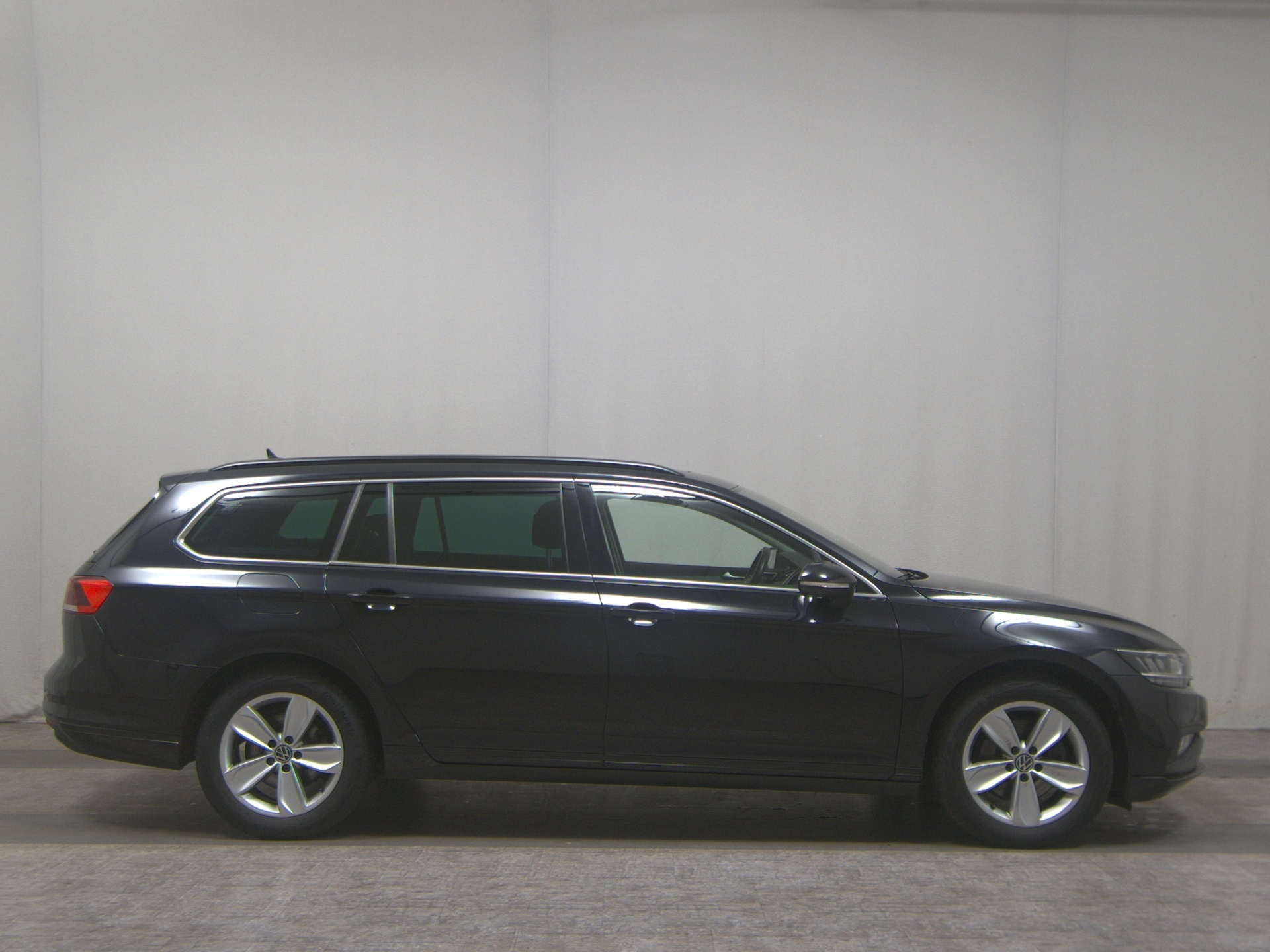 Volkswagen Passat Variant 2.0 TDI Business Leder Navi AHK