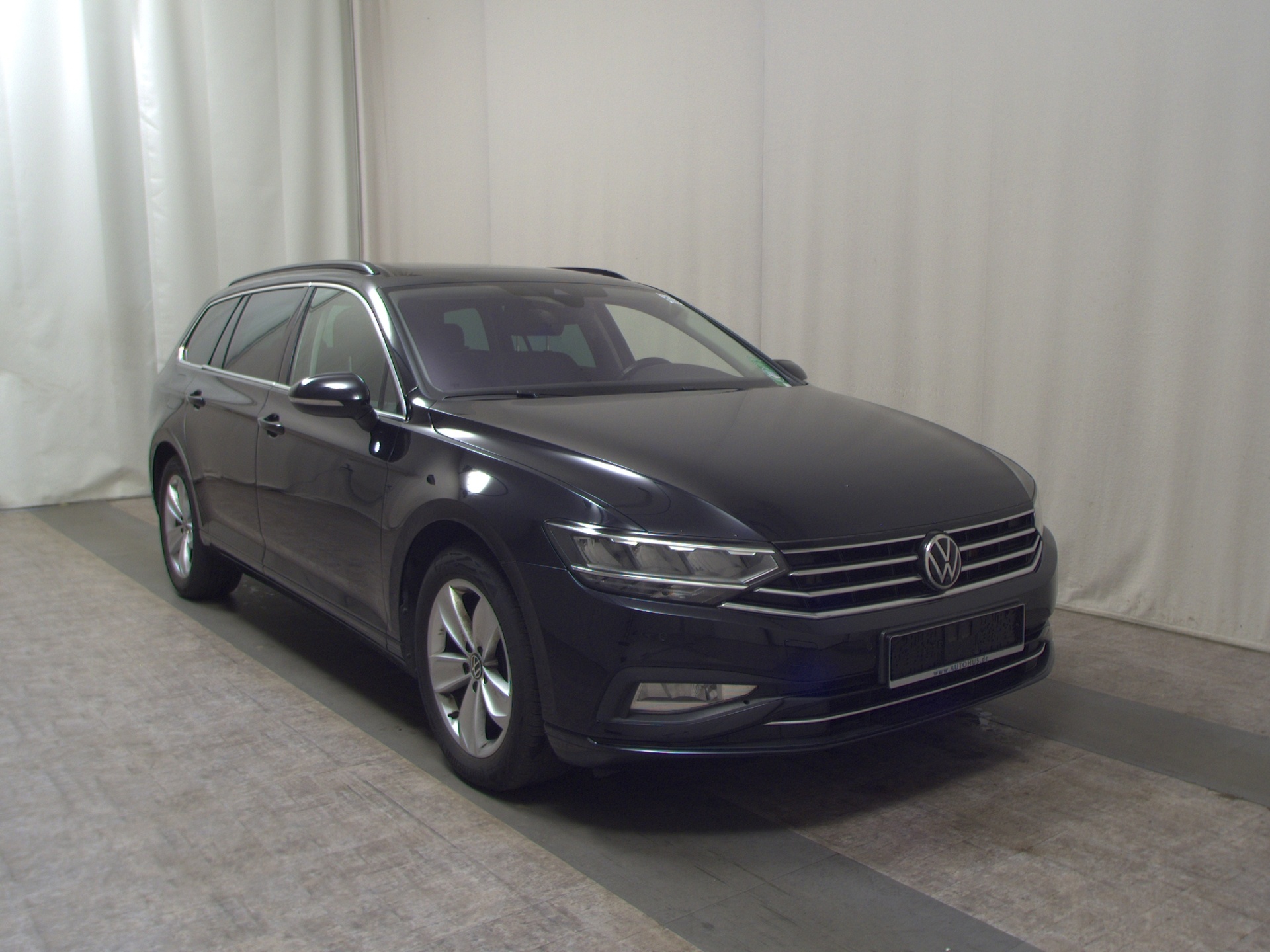Volkswagen Passat Variant 2.0 TDI Business Leder Navi AHK 3