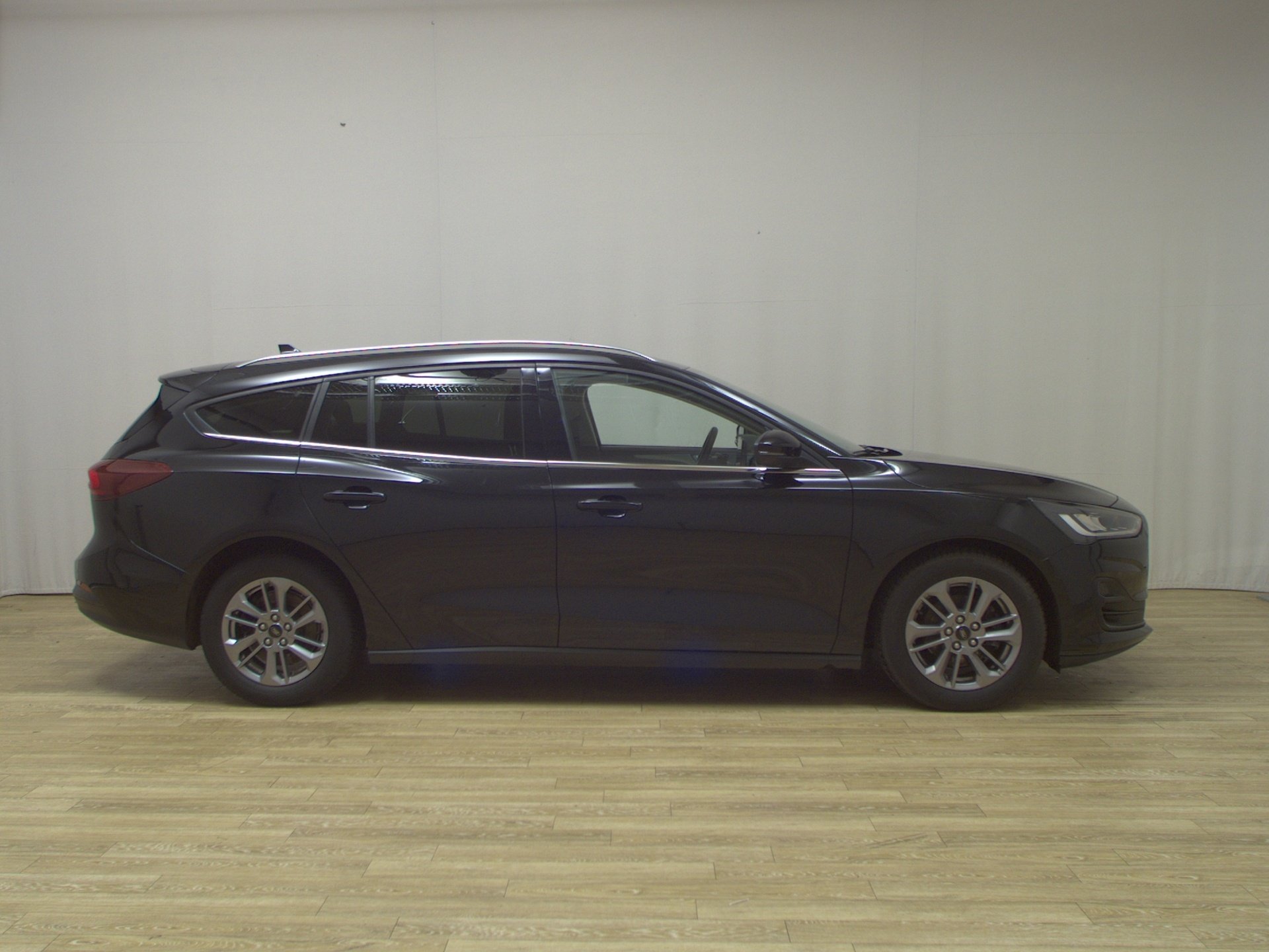 Ford Focus Turnier 1.5 EB Titanium X Navi LED DC RfK
