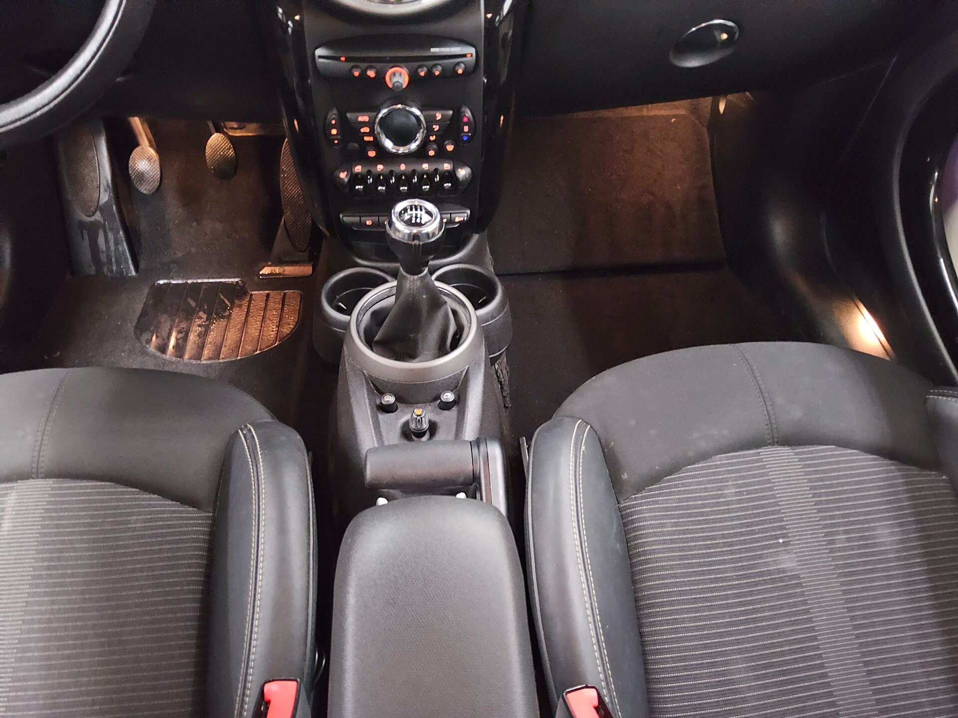 MINI Cooper Countryman T-Leder Bi-Xenon PDC Shz 6