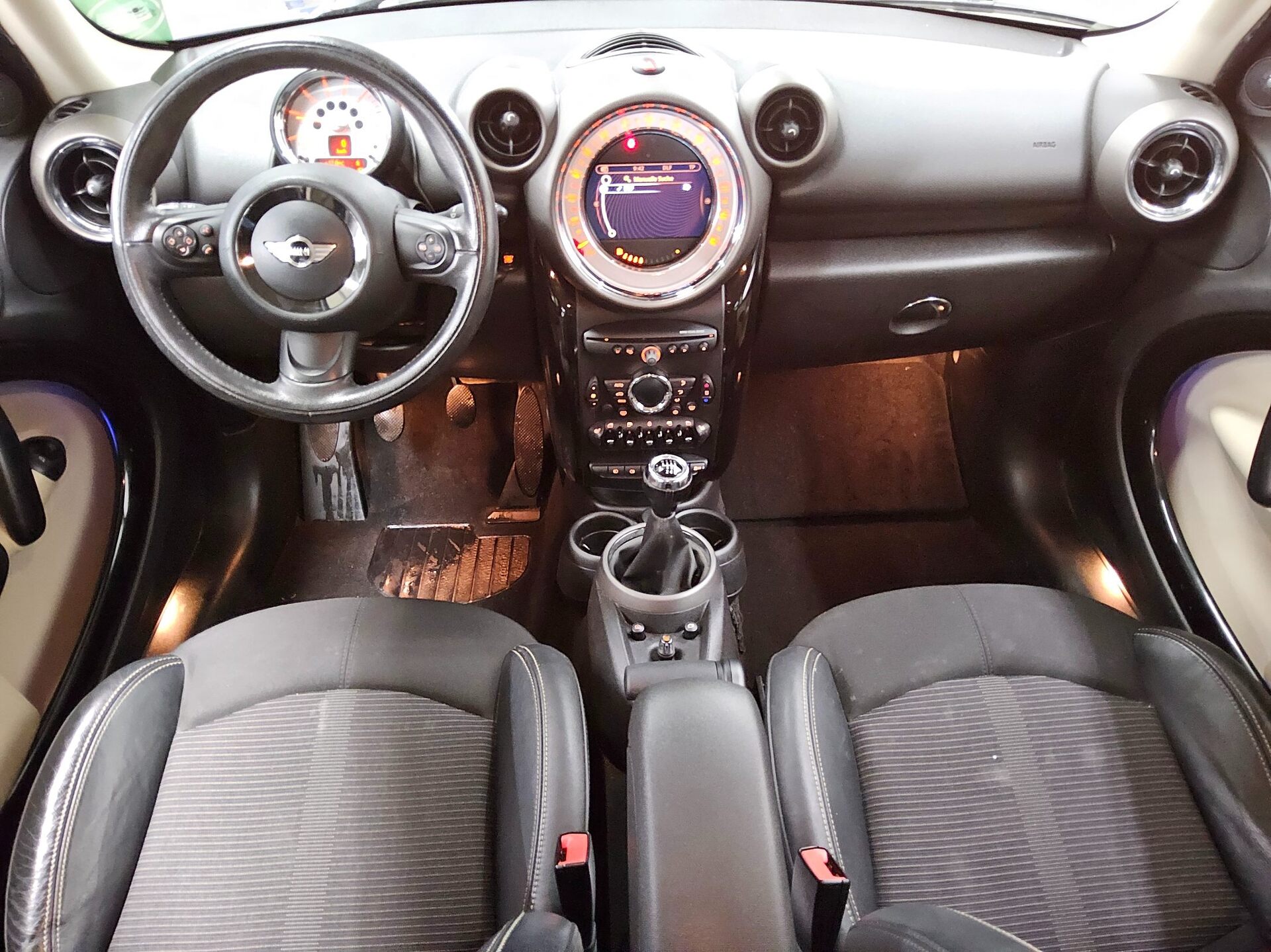 MINI Cooper Countryman T-Leder Bi-Xenon PDC Shz 5