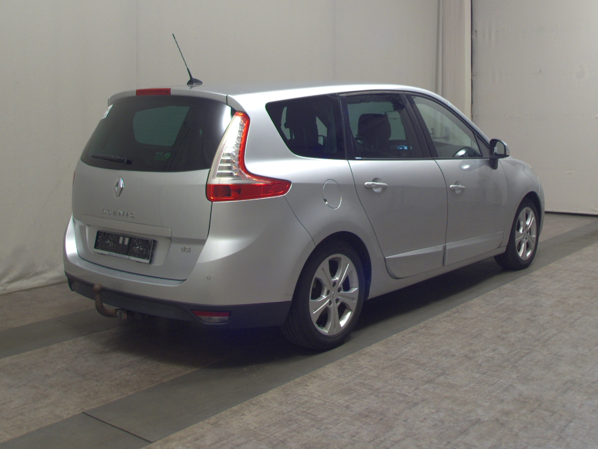 Renault Grand Scenic 1.6 dCi Dynamique 7-Sitzer Navi AHK 4